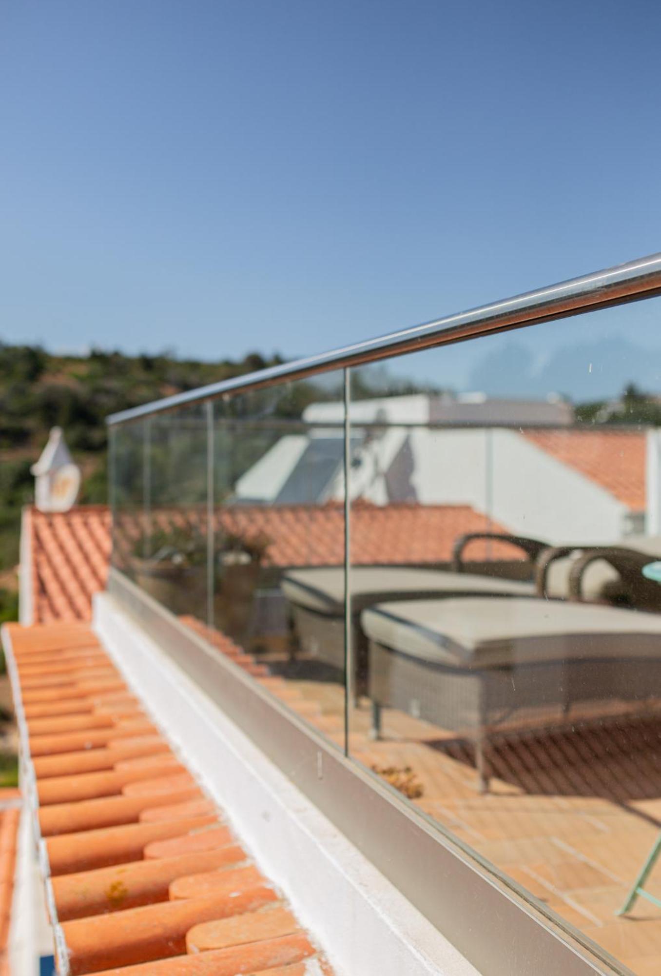Casa Pedro In Salema - Oceanview & Beach Exterior foto